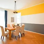 Exclusive Apartment Michaelerplatz